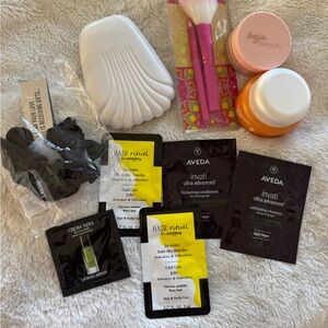 Beauty and Hair Care Sample Set